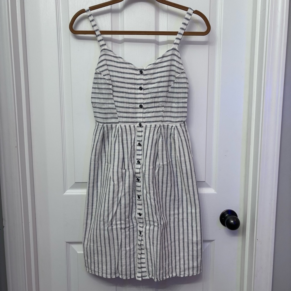 Cream Stripe Button Front Dress | Old Navy XS - Picture 10 of 10